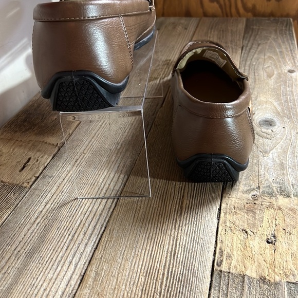 Akademiks brown stride slip on loafer. Size 13. NWOT. - Picture 2 of 6
